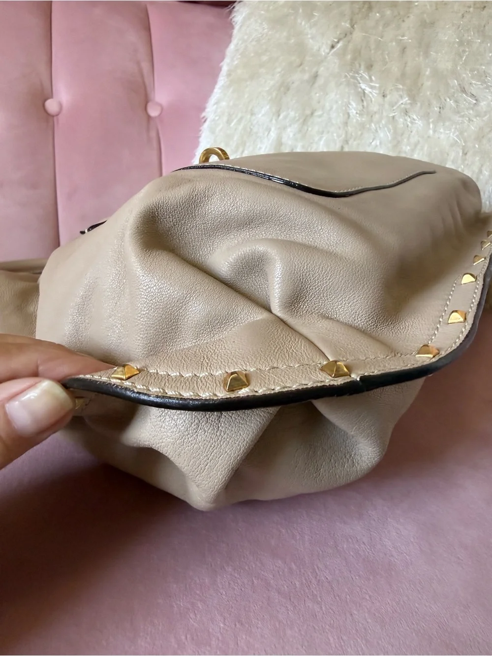 💯Auth! Marc Jacobs Cream Pebbled Leather Shoulder Bag with Gold Hardware & Lock